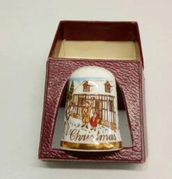 Caverswall Thimble Christmas 1983 -Spode Xmas Store IMG 20190627 140301 913201 1562075058