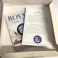 Royal Copenhagen Christmas Plate 2010 'Christmas In Greenland' -Spode Xmas Store Picture41 1612023178