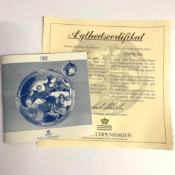 Royal Copenhagen Christmas Plate 1995 'Christmas Tales' -Spode Xmas Store Picture61 1612544597