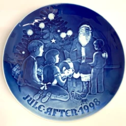 Bing & Grondahl Christmas Plate 1998 'Santa The Storyteller'