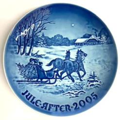 Bing & Grondahl Christmas Plate 2005 'Bringing Home The Tree'