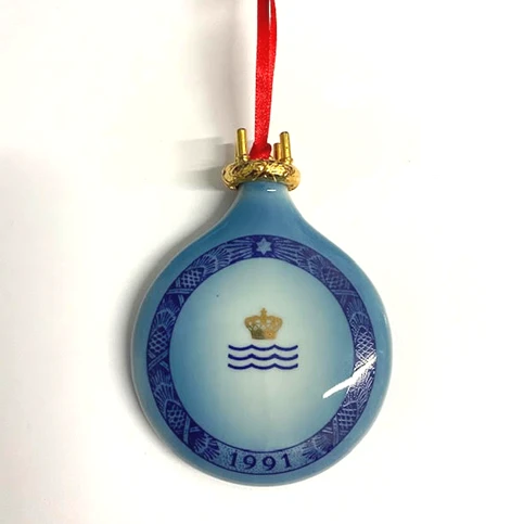 Royal Copenhagen Christmas Drop 1991 'Festival Of Santa Lucia' 5 Royal Copenhagen Christmas Drop 1991 'Festival Of Santa Lucia' - Image 3