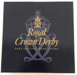 Royal Crown Derby 1998 Christmas 8.5" Plate -Spode Xmas Store image4 1536239854