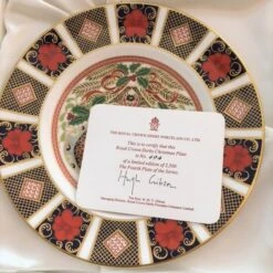 Royal Crown Derby 1994 Old Imari Christmas 8.5" Plate -Spode Xmas Store image4 1536243473