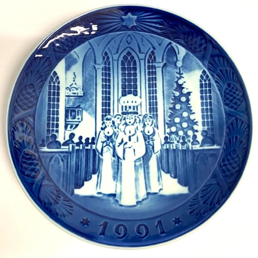 Royal Copenhagen Christmas Plate 1991 'Festival Of Santa Lucia' 3 Royal Copenhagen Christmas Plate 1991 'Festival Of Santa Lucia'